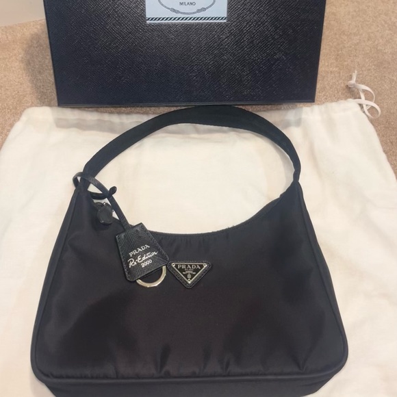 Prada Re-Edition Re-Nylon 2000 mini bag - Picture 2 of 14